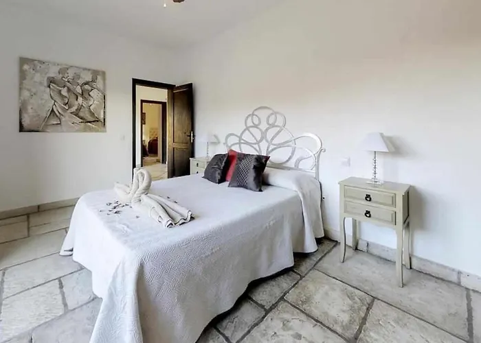 Anju Vistas Del Mar Villa *